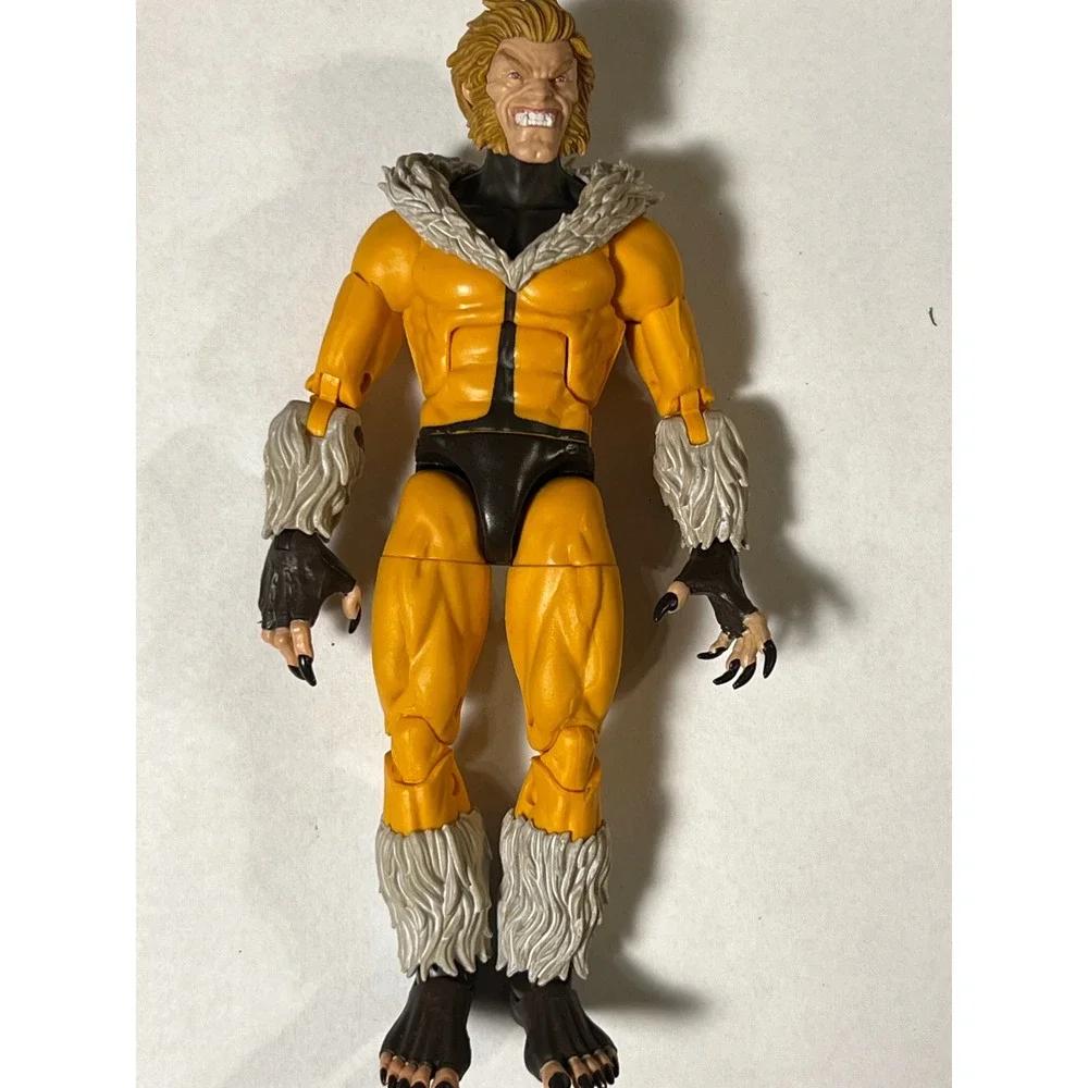 Marvel Legends‎ Sabretooth X-Men Action Figure Yellow Brown Classic 6 Inch Scale